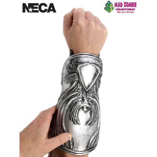 ASSASSIN’S CREED 2 – THE HIDDEN BLADE OF EZIO AUDITORE – ROLE-PLAY GAUNTLET REPLICA
